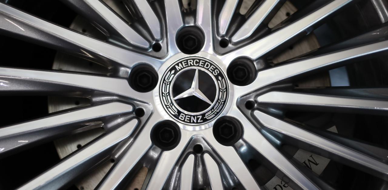 Mercedes and VW’s Era of More Demand Than They Can Meet Is Over (Bloomberg)